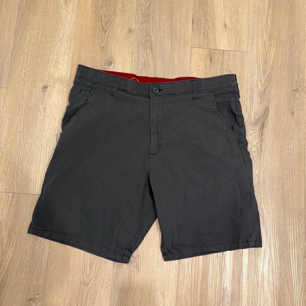 Wrangler Men's Dark Gray Flat Front Shorts
